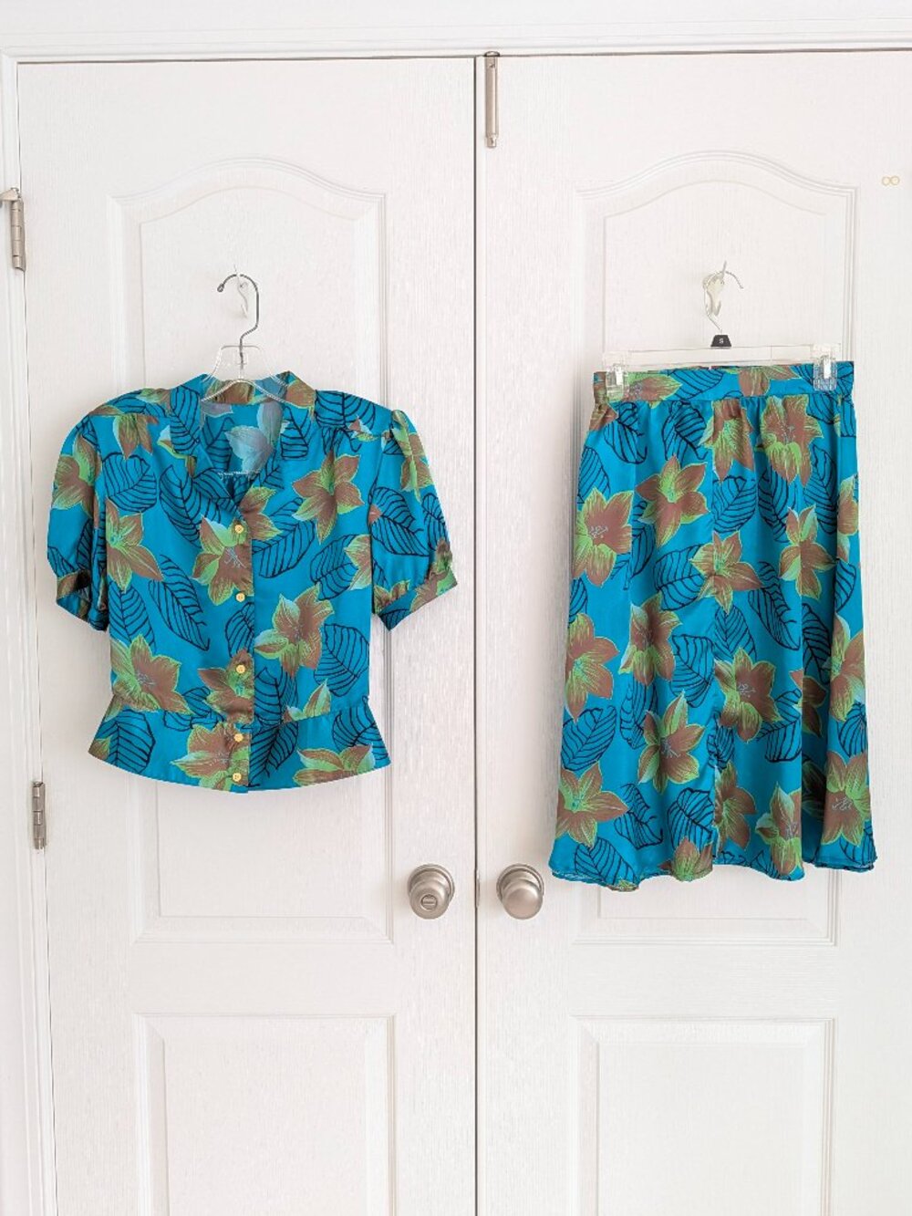Silk Floral Two-Piece Set in Turquoise - XSP